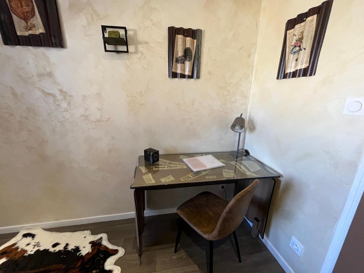 D'hotes A La Forge Du Coglais Homestay